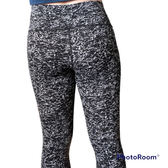 Lululemon | Wunder Under Leggings 6 Patterned - Picture 7 of 14